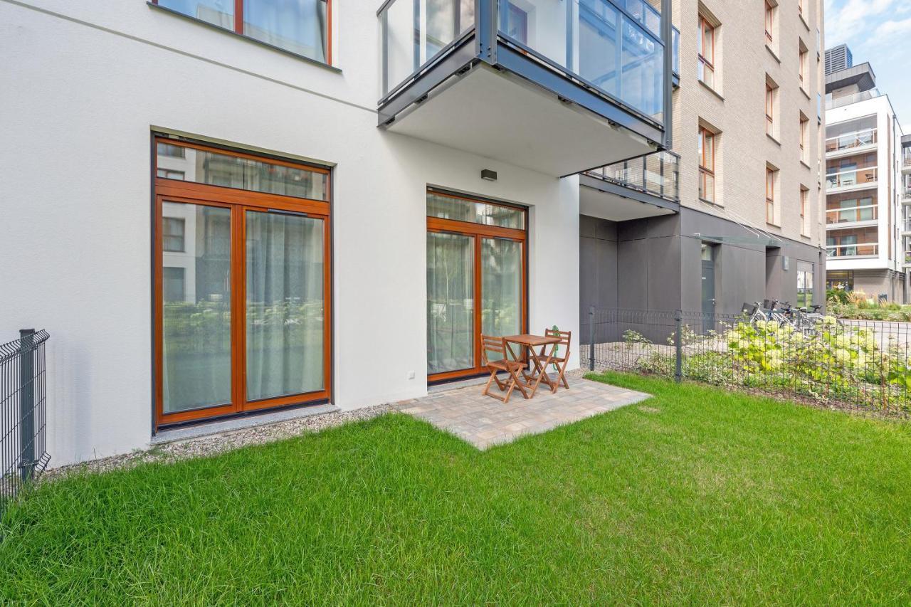 Zajezdnia Wrzeszcz Seaside & Parking By Downtown Apartments Gdansk Exterior photo